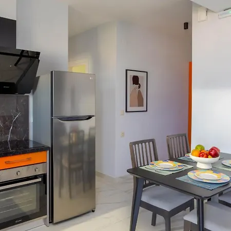 Escape Boutique 2 Bd Seaview Floor2 דירה *
