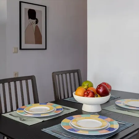 Escape Boutique 2 Bd Seaview Floor2 דירה